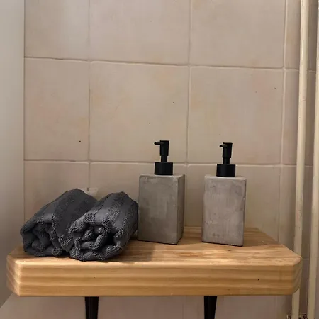 アパート Le Rocher