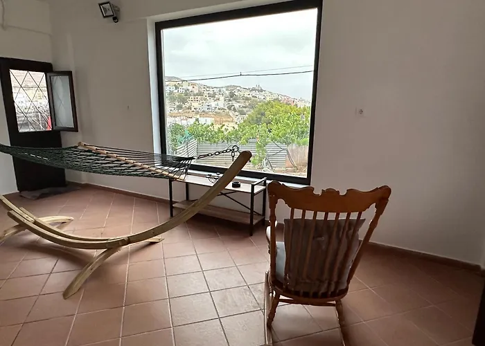 Le Rocher * Episkopion (Syros)