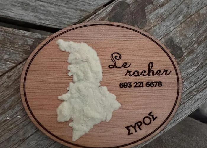 Le Rocher Episkopion (Syros)